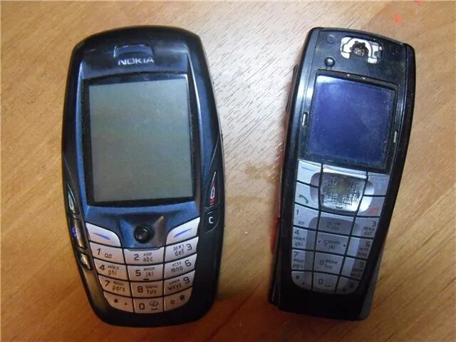 Фото старого нокиа. Nokia 6220i. 1101 Nokia и Nokia 1100. Старые нокиа c200. Нокиа 3110 красный.