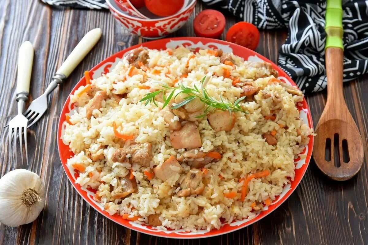 Как правильно варить рассыпчатый плов. Plov узбекский. рис для плова рассыпчатый. плов с курицей. узбекский плов с курицей.