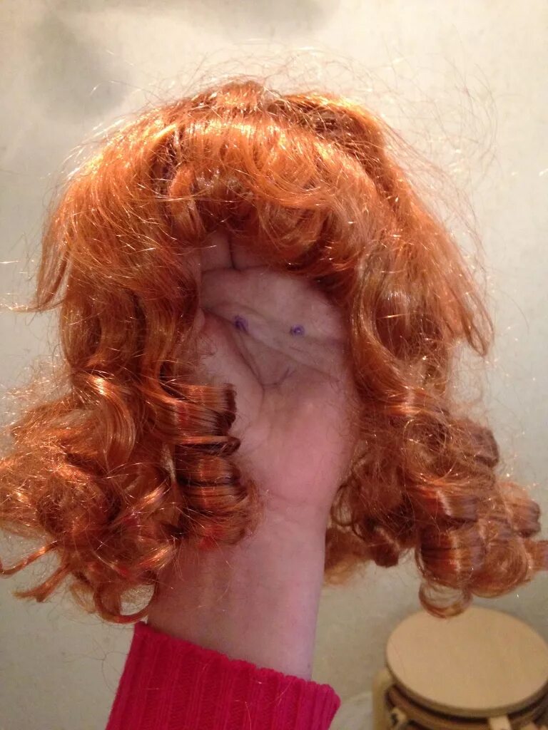 У манюни парик. У манюни парик. У манюни парик. У манюни парик. Парики трессы для куклы.