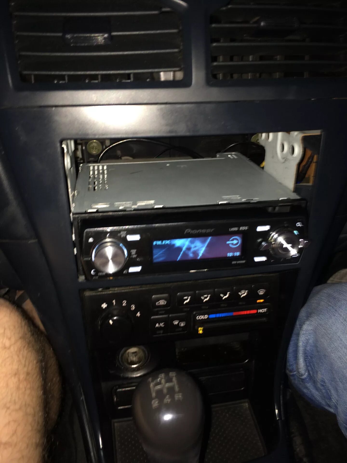 Магнитола на альмеру классик. Nissan almera classic магнитола 2 din. 2din автомагнитола в ниссан альмера классик. магнитола на ниссан альмера классик 2007.