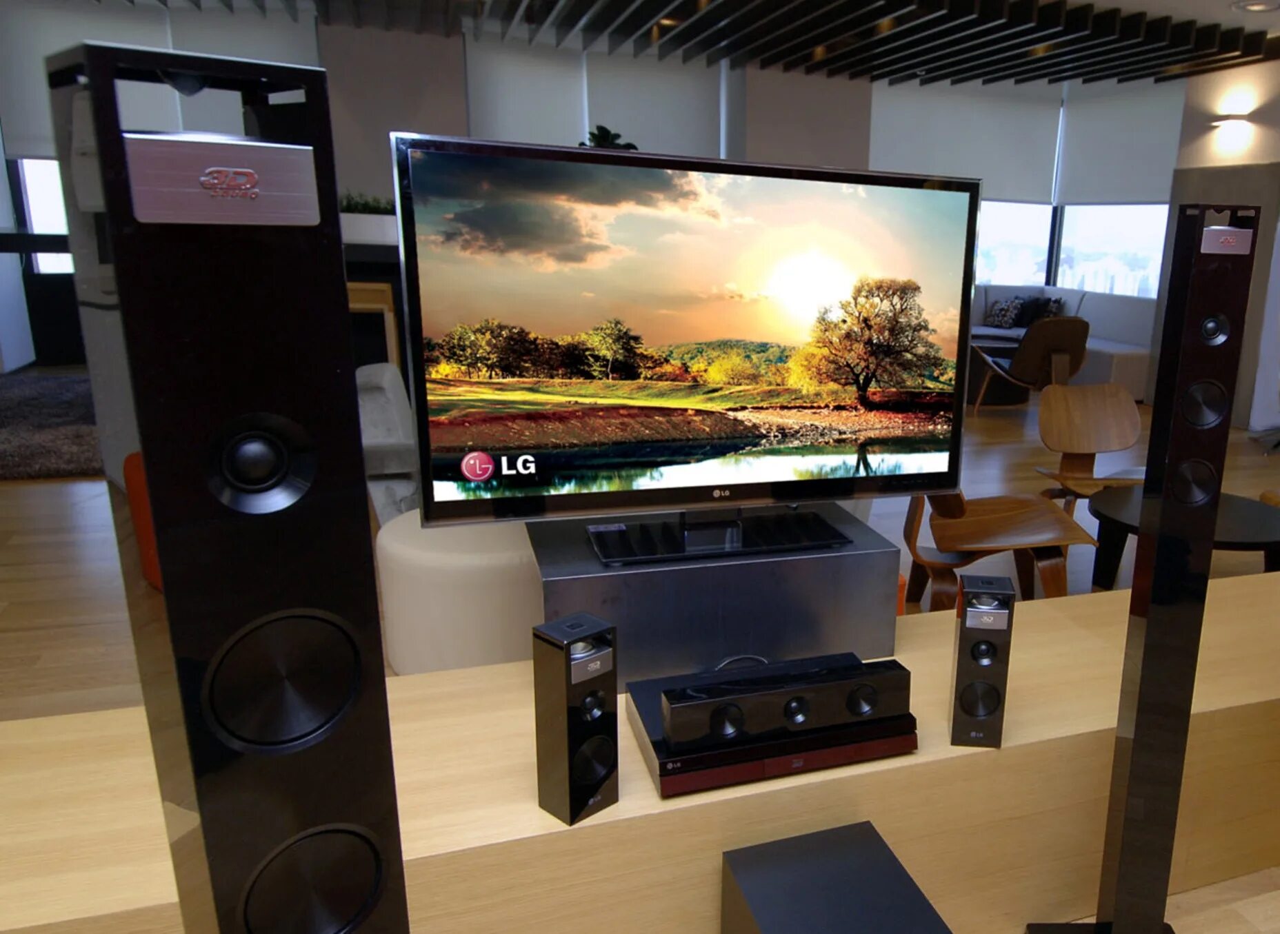 Куплю акустику для телевизора. LG 3d Blu-ray Home Theater. LG домашний кинотеатр 3d Smart TV. Blu ray Home Theater LG 3d Disc. LG домашний кинотеатр 9.1.