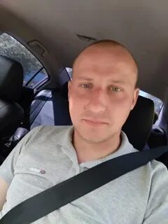 Поет муром