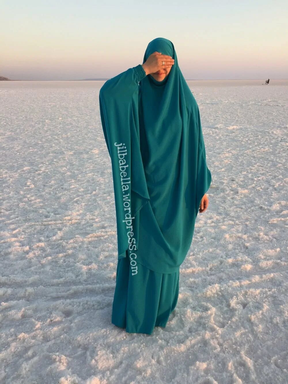Намазник. Саудовская Аравия абайя. Ruqayya hidjab. Накидки для мусульманок. Платье Саудовской Аравии.