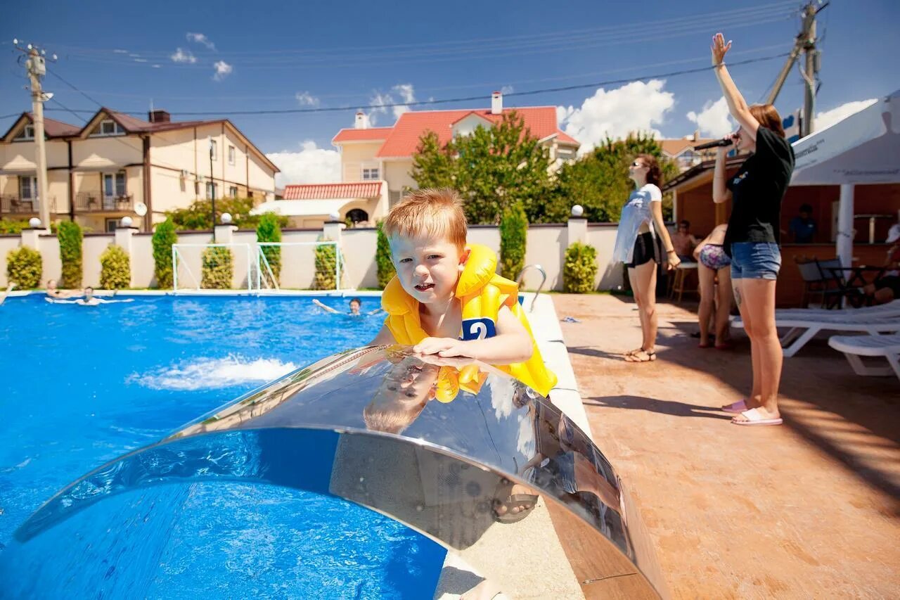 Democratia Ultra all inclusive Family Hotel Анапа. Отель демократия Сукко Анапа. Ultra all inclusive Family Сукко. Сукко democratia Ultra all inclusive.