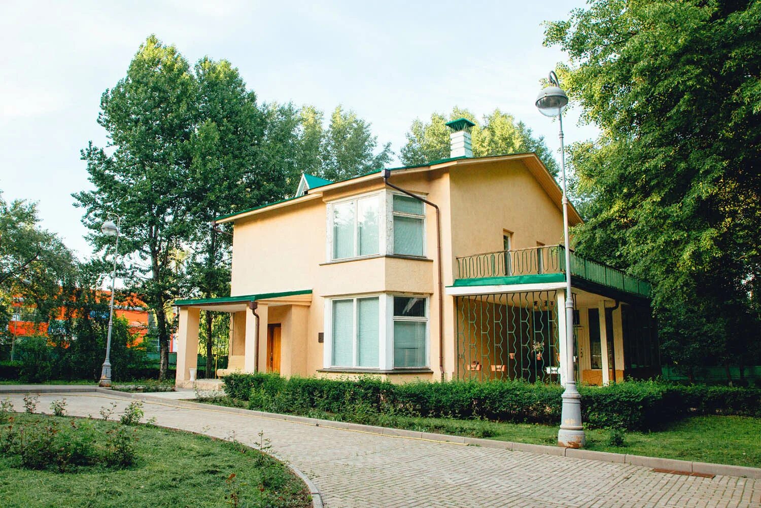 Дом музей с п королева в москве. Королева москва. П. Сергей королев дом музей. Королёва.