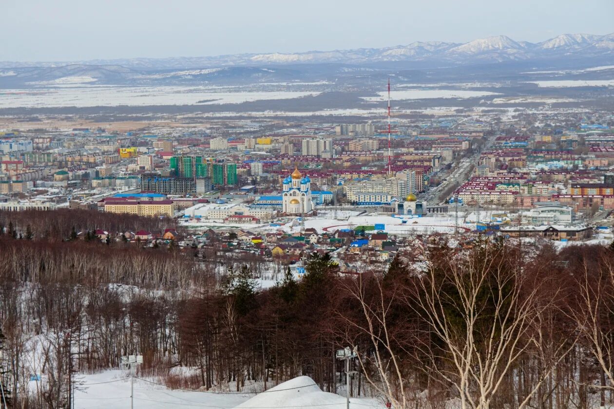 Сайт город южно сахалинск. Южно-Сахалинск. Южно-Сахалинск 2022 панорама. Сахалин Южно-Сахалинск. Сахалин город 2022.