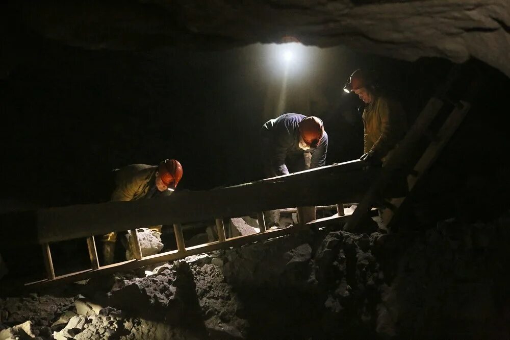 Обвал на руднике в амурской области