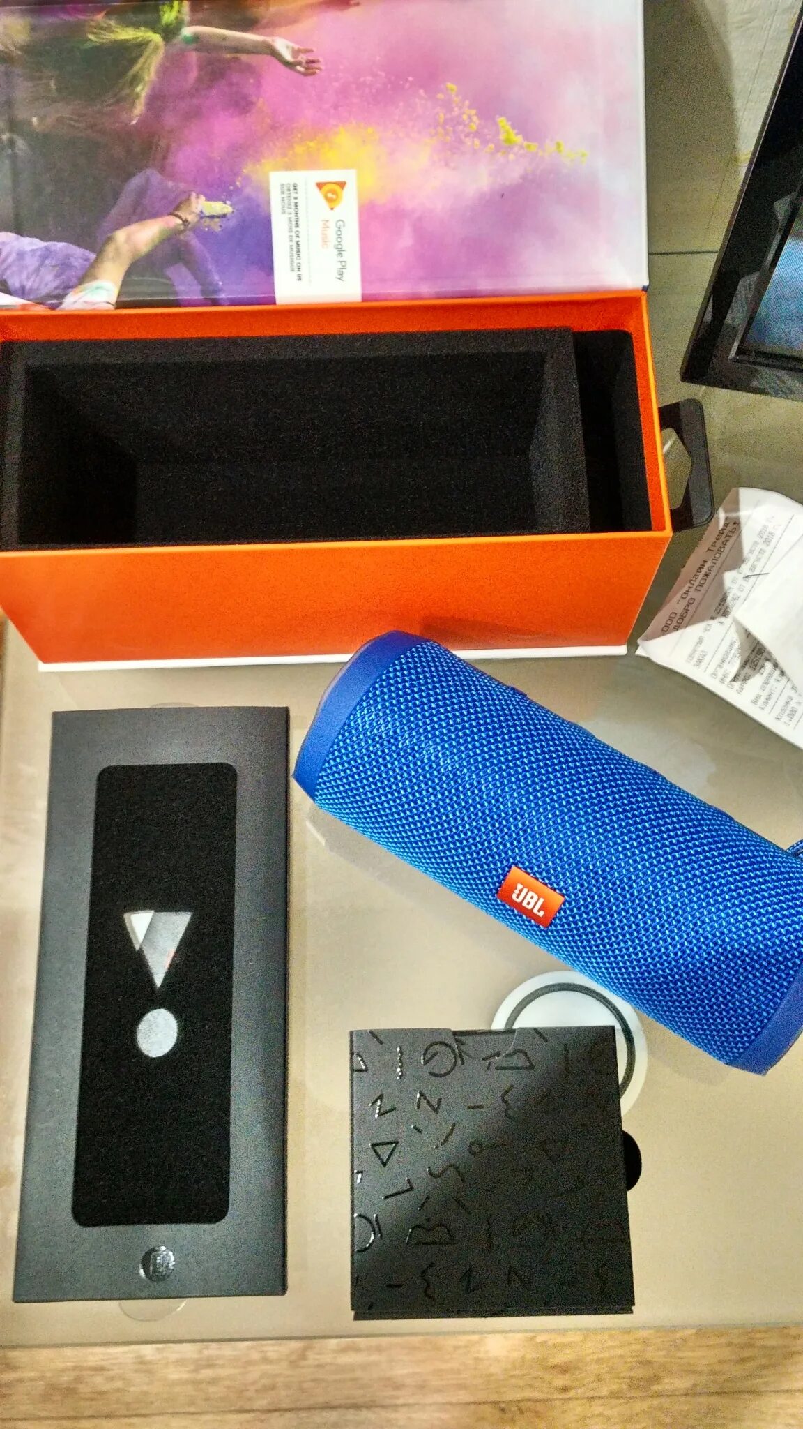 Обзор jbl flip. JBL Flip 4. JBL Flip 4 Blue. Флип 4 JBL колонка. Колонка JBL Flip 4 синяя.