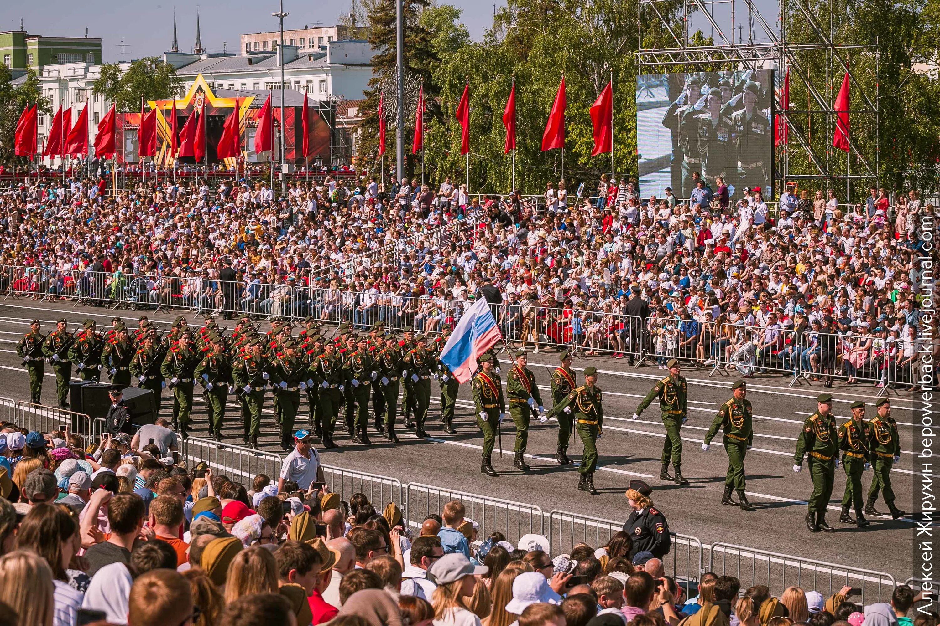 Новое в мае 2019. Парад 9 мая. День Победы парад. Парад Победы Курган. Дети на параде 9 мая.