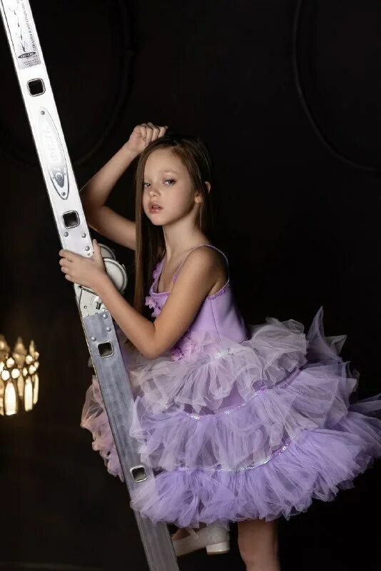 девочка. статусы про детей красивые. девочка. фотосессия мама и дочка. маленькие подружки.