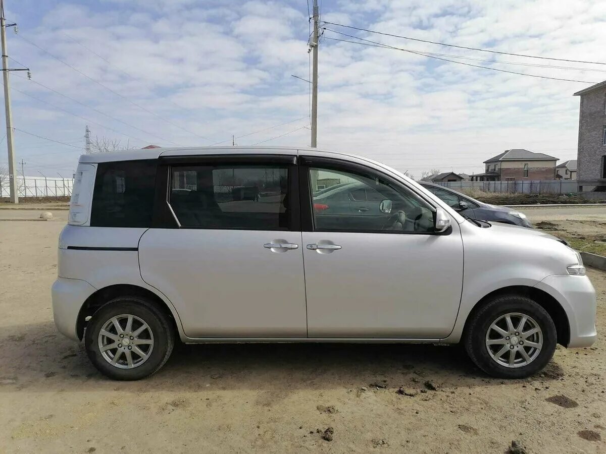 Тойота сиента 2018 литые диски. Тойота сиента 2016. Тойота сиента 2017. Тойота сиента отзывы владельцев. Toyota sienta гибрид 2.