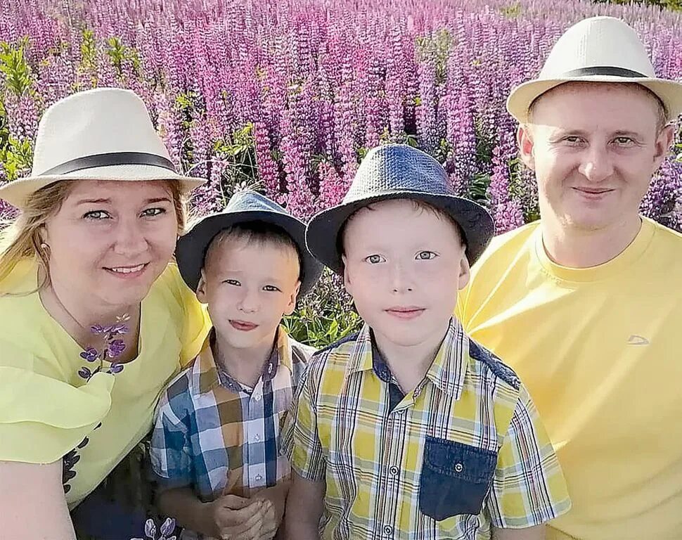 Фотоконкурс с папой. Конкурс отцы и дети. Конкурс отцы и дети. Фото ребенка с папой на конкурс. Название фото с папой на конкурс.
