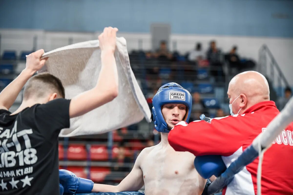 Кикбоксинг спортсмены. Турнир по кикбоксингу. Динамо кикбоксинг Краснодар.