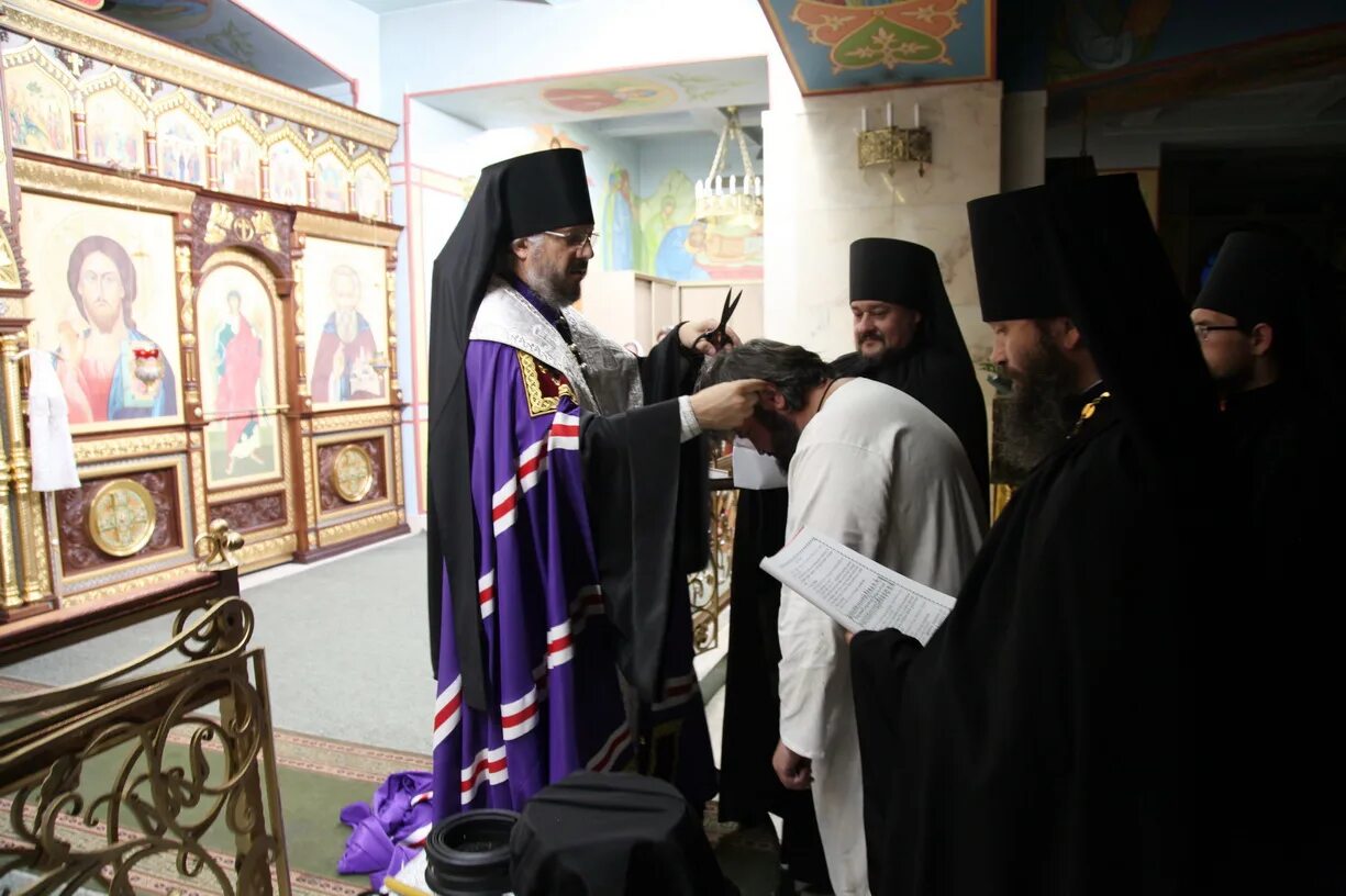 Храм сретения господня ростов. Церковь сретения господня (александровка). Сретенская церковь ростов-на-дону. Сретение господне фреска. Церковь сретенская данилов монастырь.