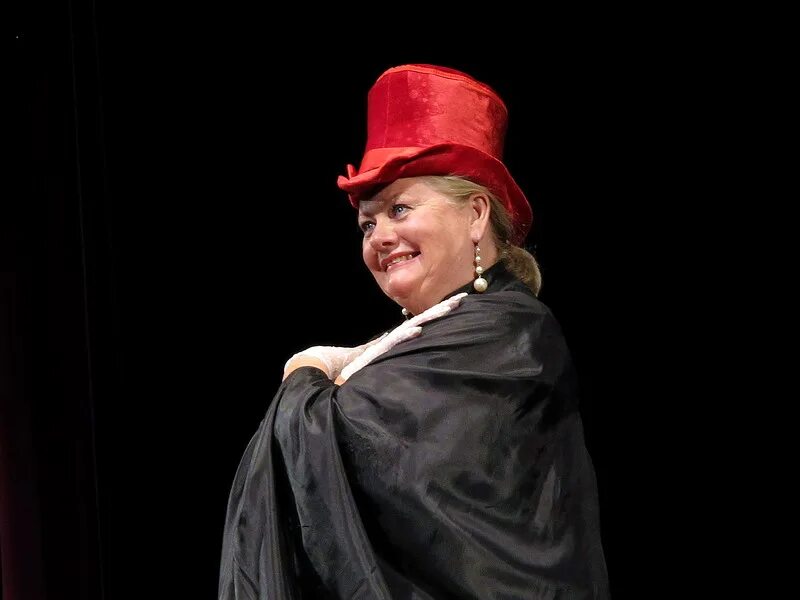 филумена мартурано. муравьева спектакль москва. спектакль муравьева дождь. мёртвые души малый театр спектакль. на струнах дождя спектакль с муравьевой.