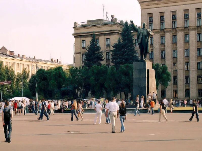 Площадь Ленина Воронеж 2023. Воронеж площадь Ленина 1956. Площадь Ленина Воронеж 2000 год. Площадь Ленина сейчас Воронеж лето. Население воронежа 2024 год