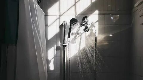 Правительство Нидерландов призвало жителей ограничить время приема душа до ...