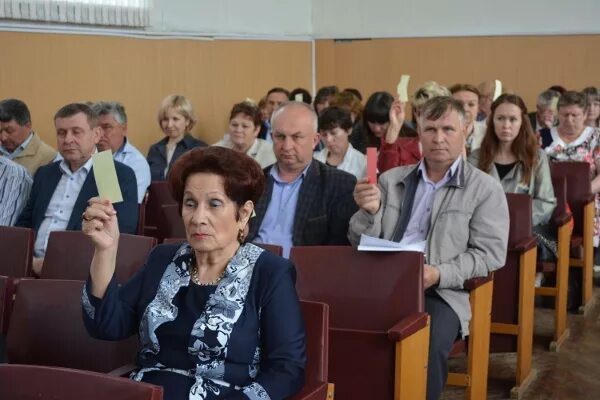 Сайт зубово полянского районного суда. Администрация Зубово. Администрация Зубово-Полянского района. Совет предпринимателей Зубово Полянского района.