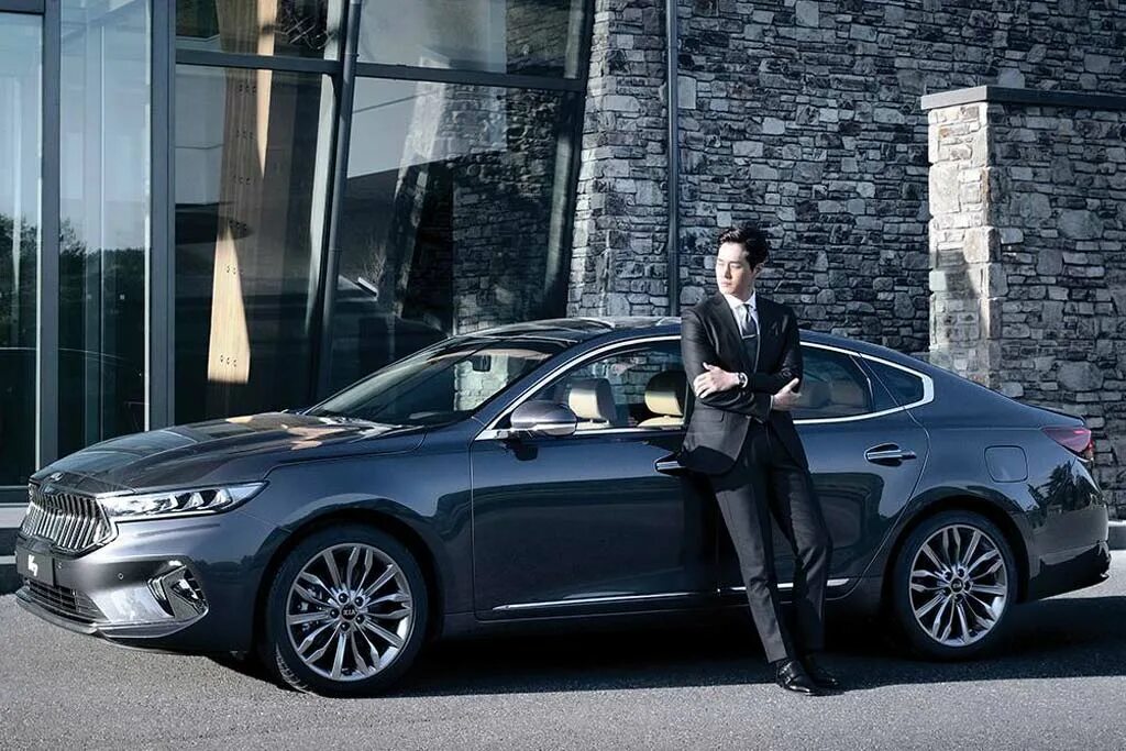 Киа каденза 2019. Kia k7 2020. Kia k7 2016. Kia k7 2020. Седан kia k7 2020.