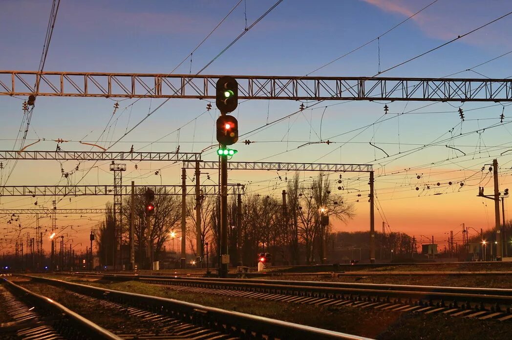 старший электромеханик ржд. релейный шкаф сцб жд. релейный статив сцб. сцб метрополитена. релейный шкаф сцб.