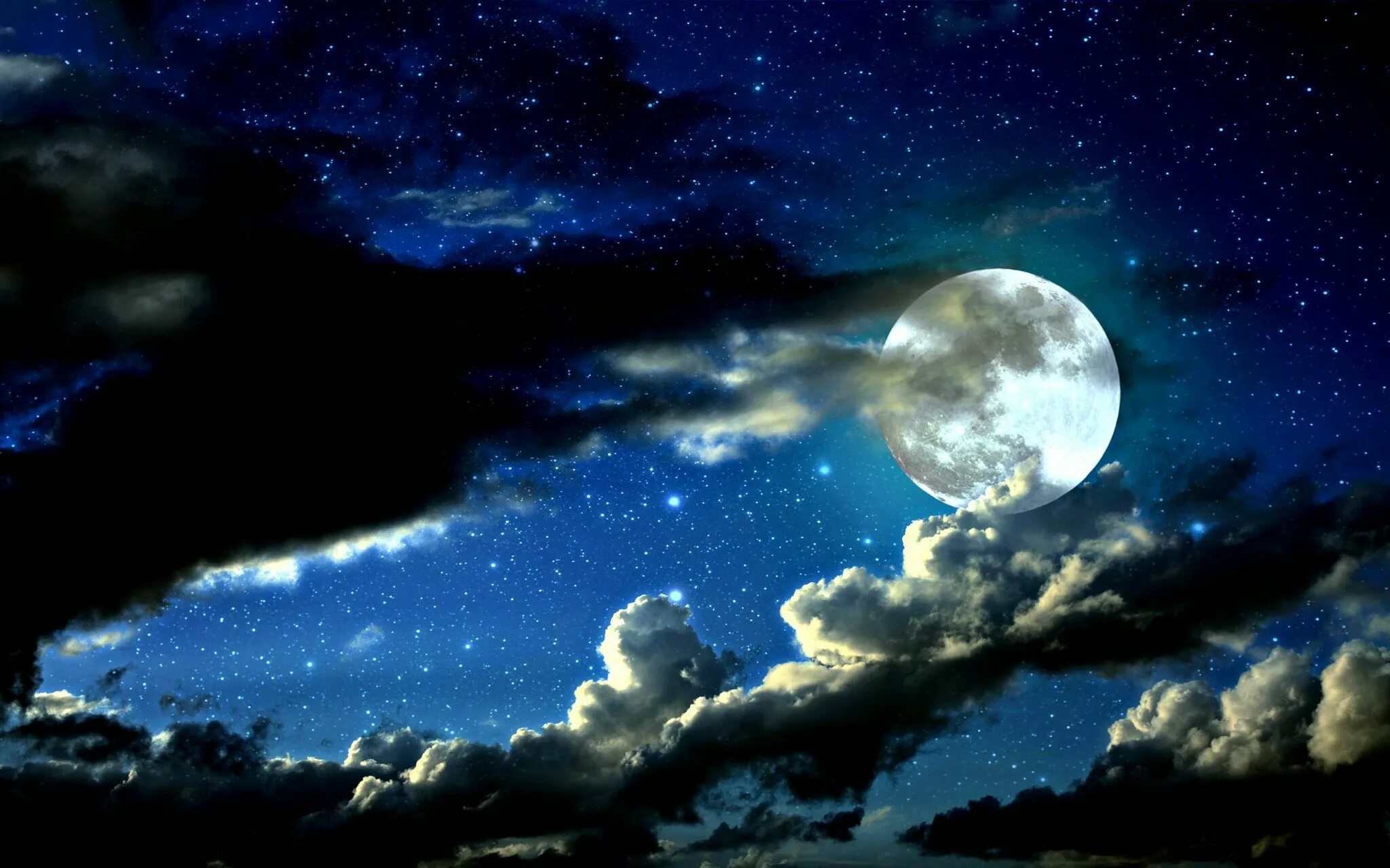 Clouded moon. Лунное небо. Луна на небе. Лунная ночь. Ночное небо.