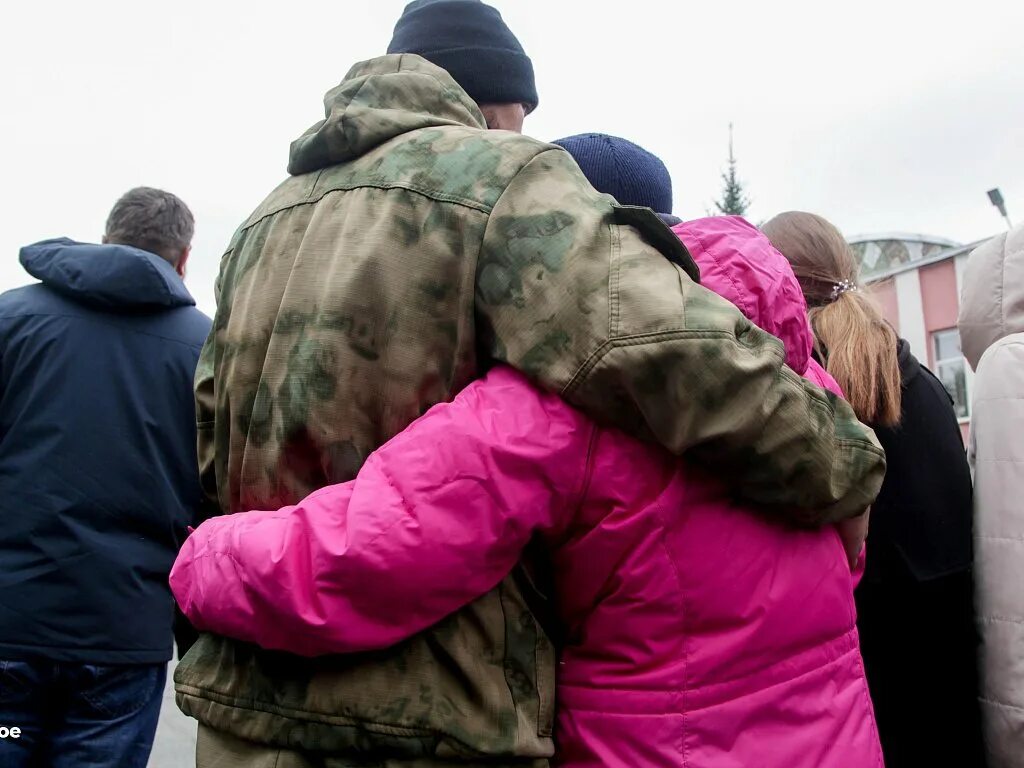 Семьи мобилизованных. Поддержка семей мобилизованных граждан. Челябинский призывник. Жены мобилизованных.