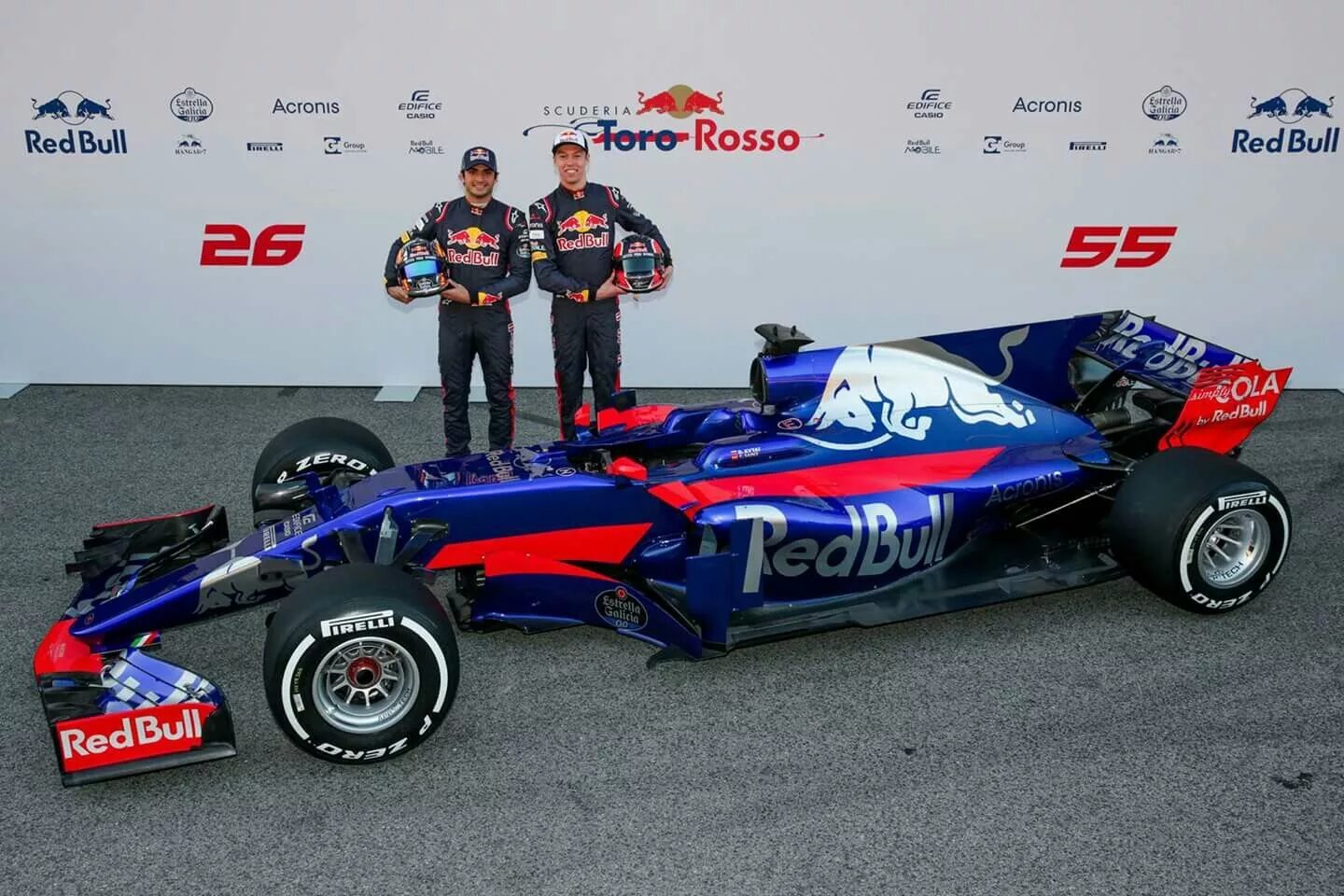 Toro Rosso f1 2017. Toro Rosso f1. Red bull Toro Rosso. Торо Россо Болид.