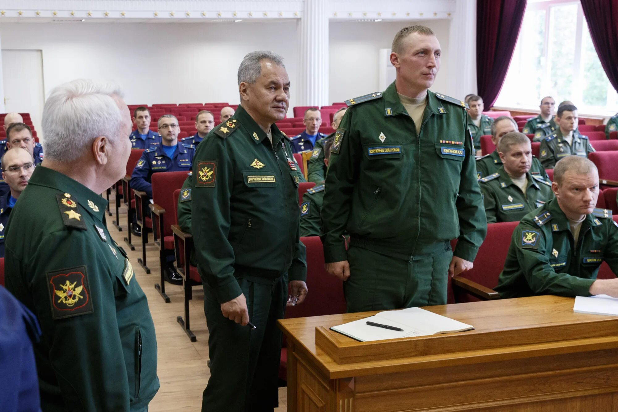 Тверь военная. Шойгу в Тверской Академии. Тверь Военная Академия космической обороны. Министерство обороны в Твери.. Генерал армии.