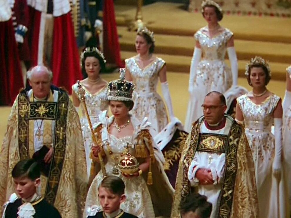 Будучи наследником престола. Коронация Елизаветы королевы Англии. Елизавета 2 Королева Англии коронация. Королевская семья Великобритании коронация. Королевская коронация Елизаветы 2.