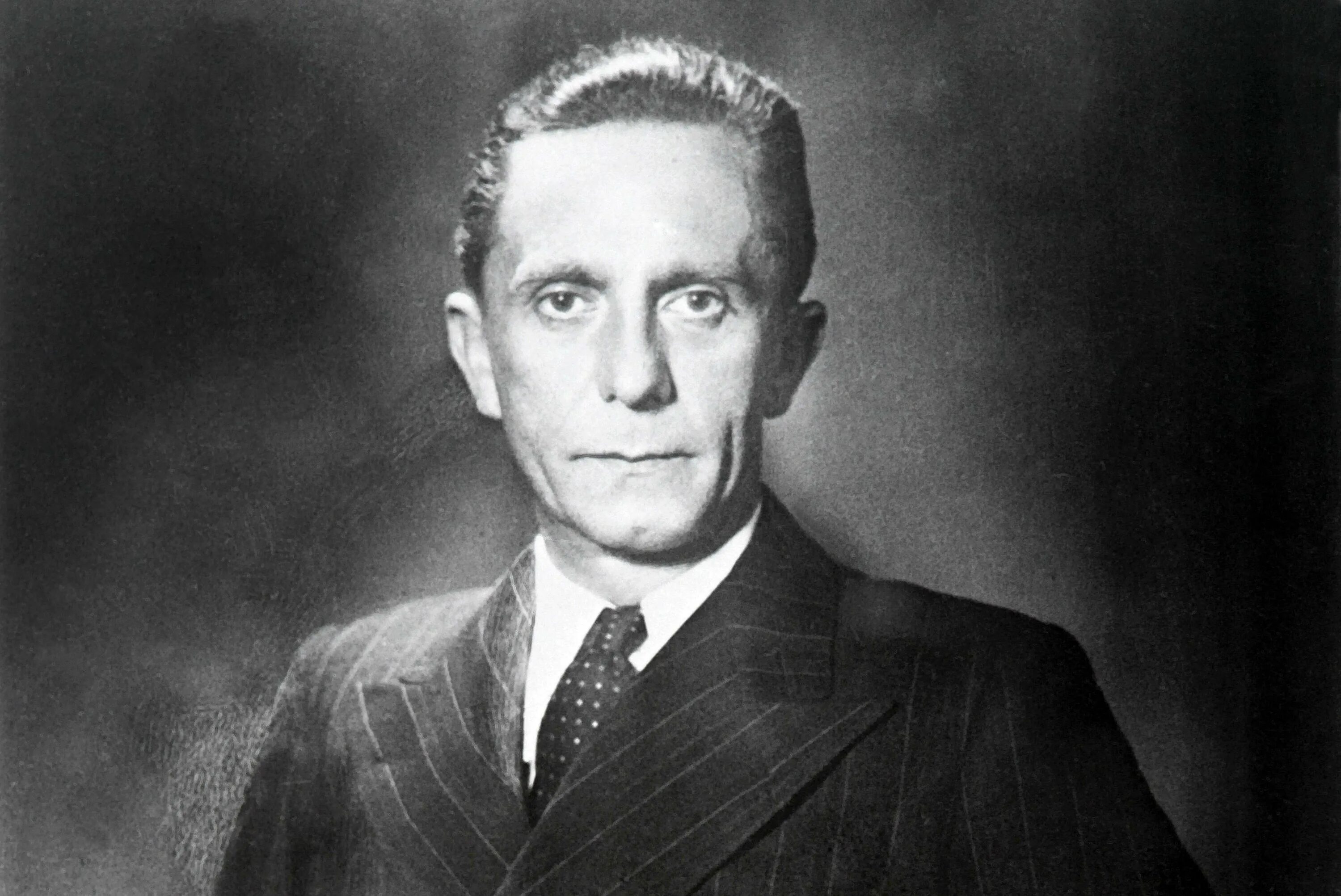 Доктор йозеф геббельс. Йозеф геббельс фото. Йо́зеф ге́ббельс. Joseph goebbels. Иосиф геббельс.