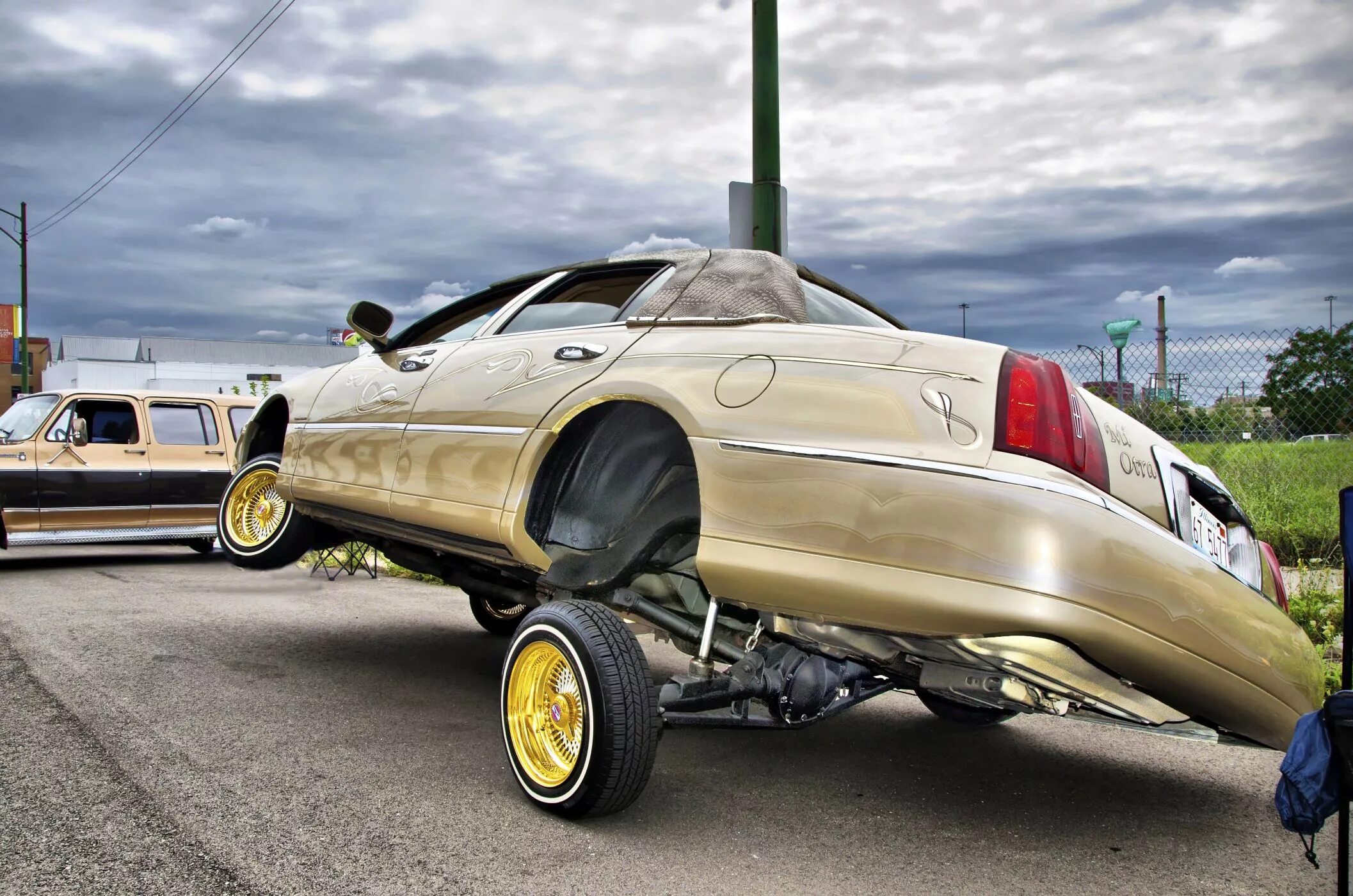 Машина не используется. Chevrolet caprice snoop dogg. машины лоурайдеры. прыгающая машина. машина с прыгающей подвеской.
