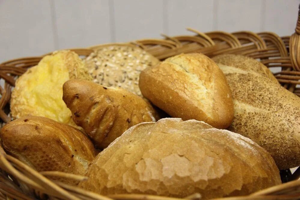 Хлебные традиции пекарня елец. Хлебные традиции название. Хлебные традиции хлебопекарня. Экскурсии для школьников в пекарню. Хлебные традиции пекарня экскурсии.