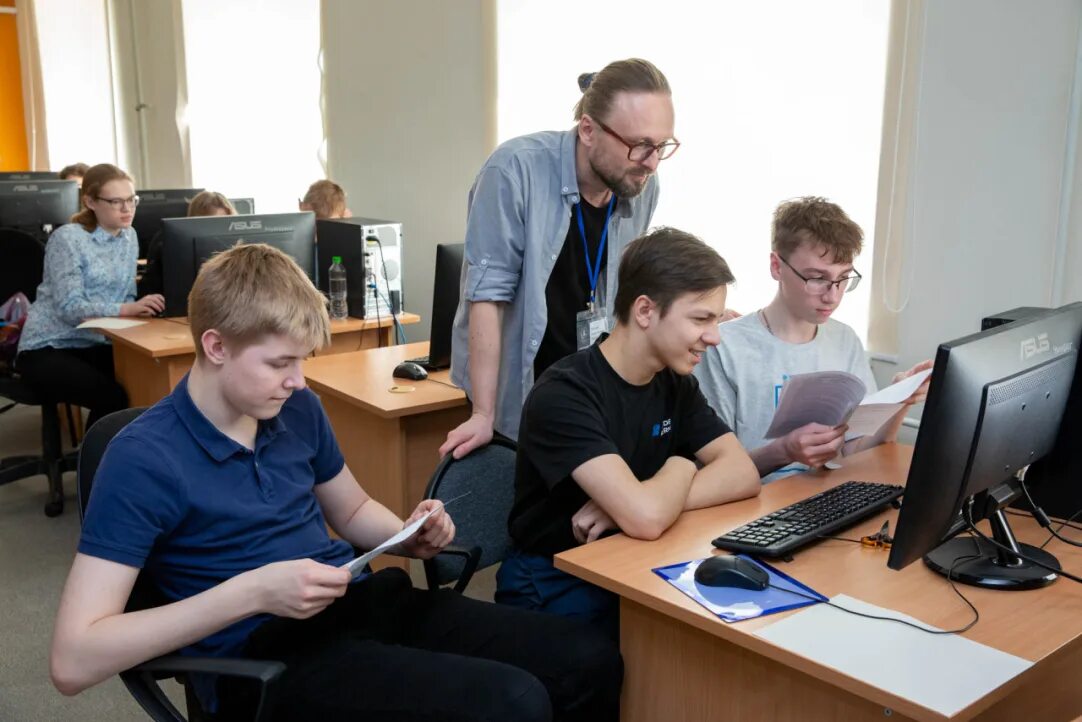Командное программирование вшэ. Высокие школьники. ниу вшэ пермь. программист в россии. уровни программистов.
