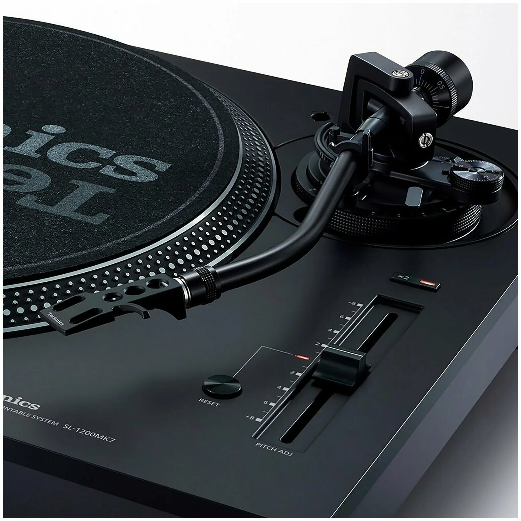 Technics sl 1200 mk7. Technics sl-1210mk7. technics 1210 mk7. проигрыватель пластинок technics sl-1200.