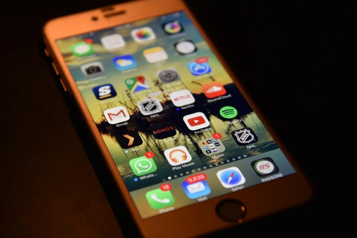 3. Iphone 12 vs 6s. 3. 5 планшет. Ios 9.