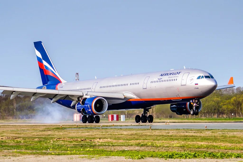 Su aeroflot. А330 Аэрофлот. А-330 самолет. Аэробус а330 Аэрофлот. Самолет Аэробус 300.