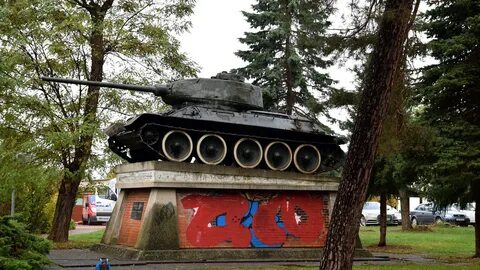 Памятник т
