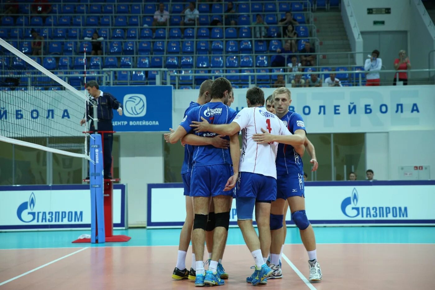 Билет на волейбол. 4 сезон волейбол тренировочный лагерь. Дворец спорта динамо на лавочкина. Волейбол санкт петербург билеты. Волейбол санкт петербург билеты.