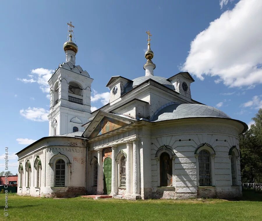 церковь архангела михаила, село загорново. церковь архангела михаила, село загорново. храм михаила архангела село загорново. церковь в загорново раменский. загорново храм архангела.