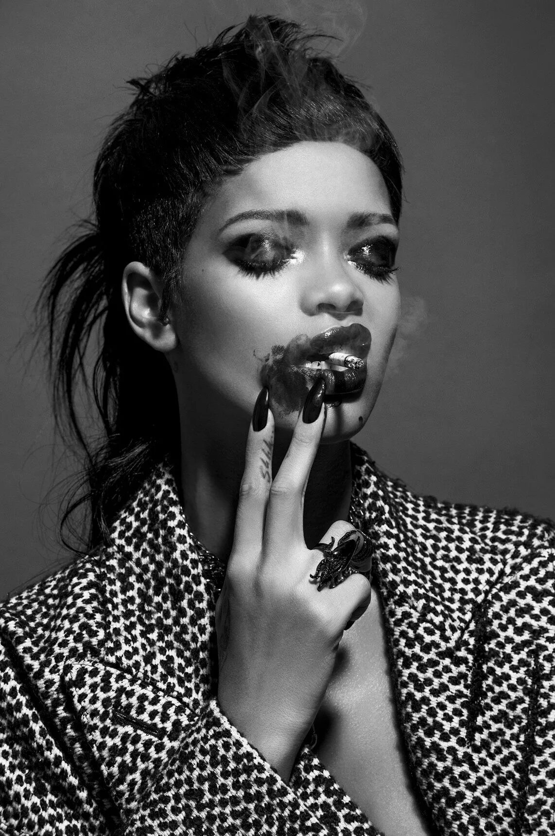 C magazine. Дерзость. Глянец фотосессии. Variety Magazine Rihanna.