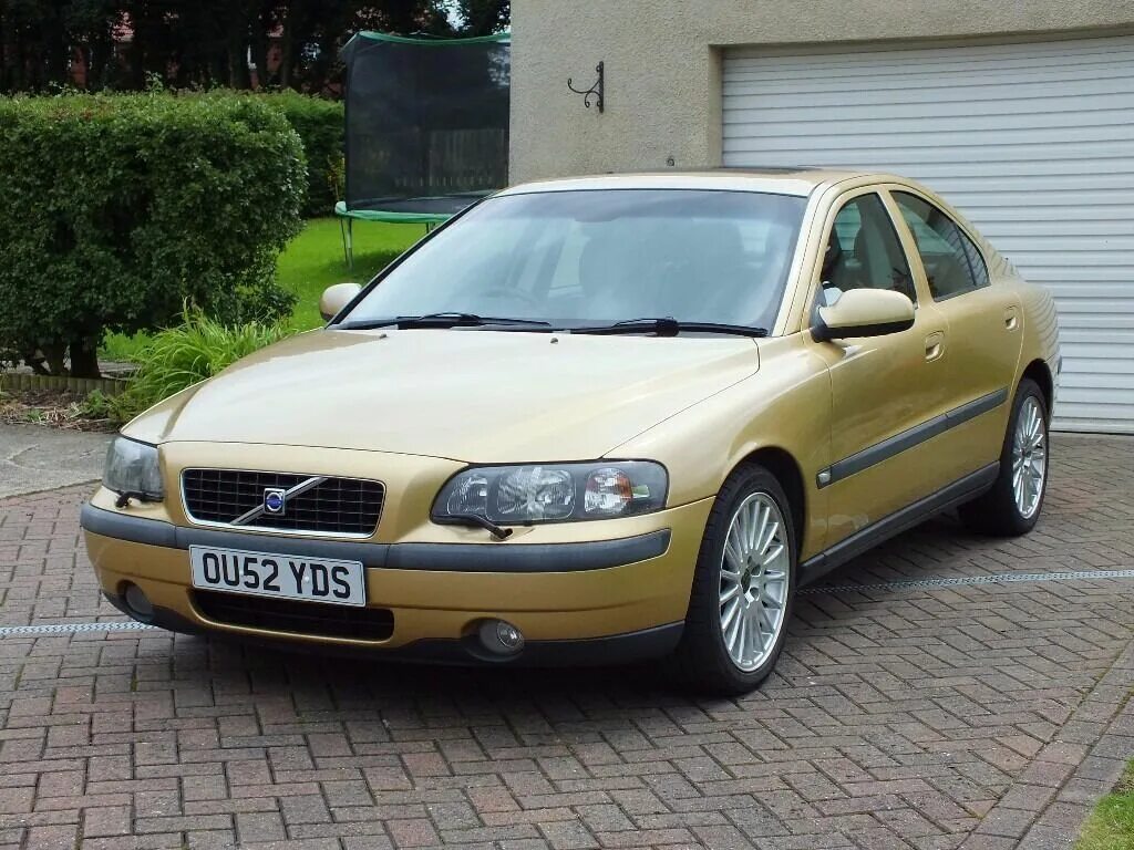 Volvo s60 2002. Вольво s60 2002г. Вольво s60 2002 года. Volvo s60 2003 Золотая.