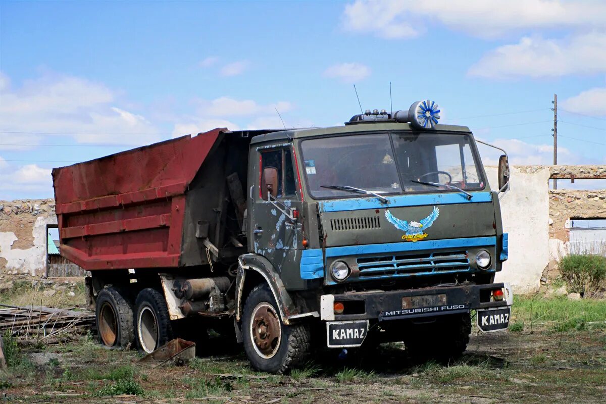 Алтайский край бу грузовики. Грузовик КАМАЗ 5511. КАМАЗ 5511 тягач. Грузовик КАМАЗ 5511 самосвал. КАМАЗ-5511 (6х4),.