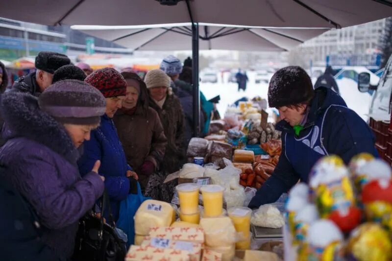 Ярмарка в междуреченске когда будет. Весенняя сельхозярмарка. Ярмарка в междуреченске когда будет. Ярмарка новокузнецк. Ярмарка сельхозпродукции.