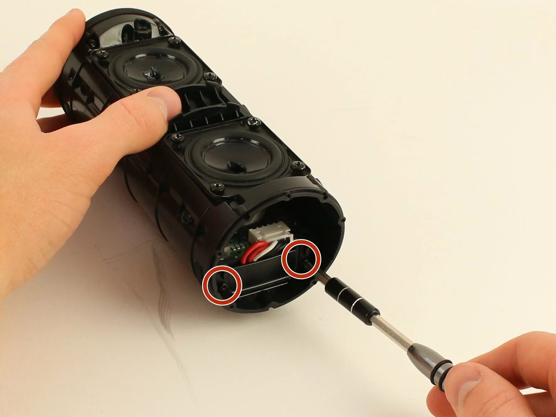 Замена батареи на колонки. Замена аккумулятора flip 4. Аккумулятор для jbl flip китай. Аккумуляторная батарея для колонки jbl flip 4. Jbl flip 4 внутри.