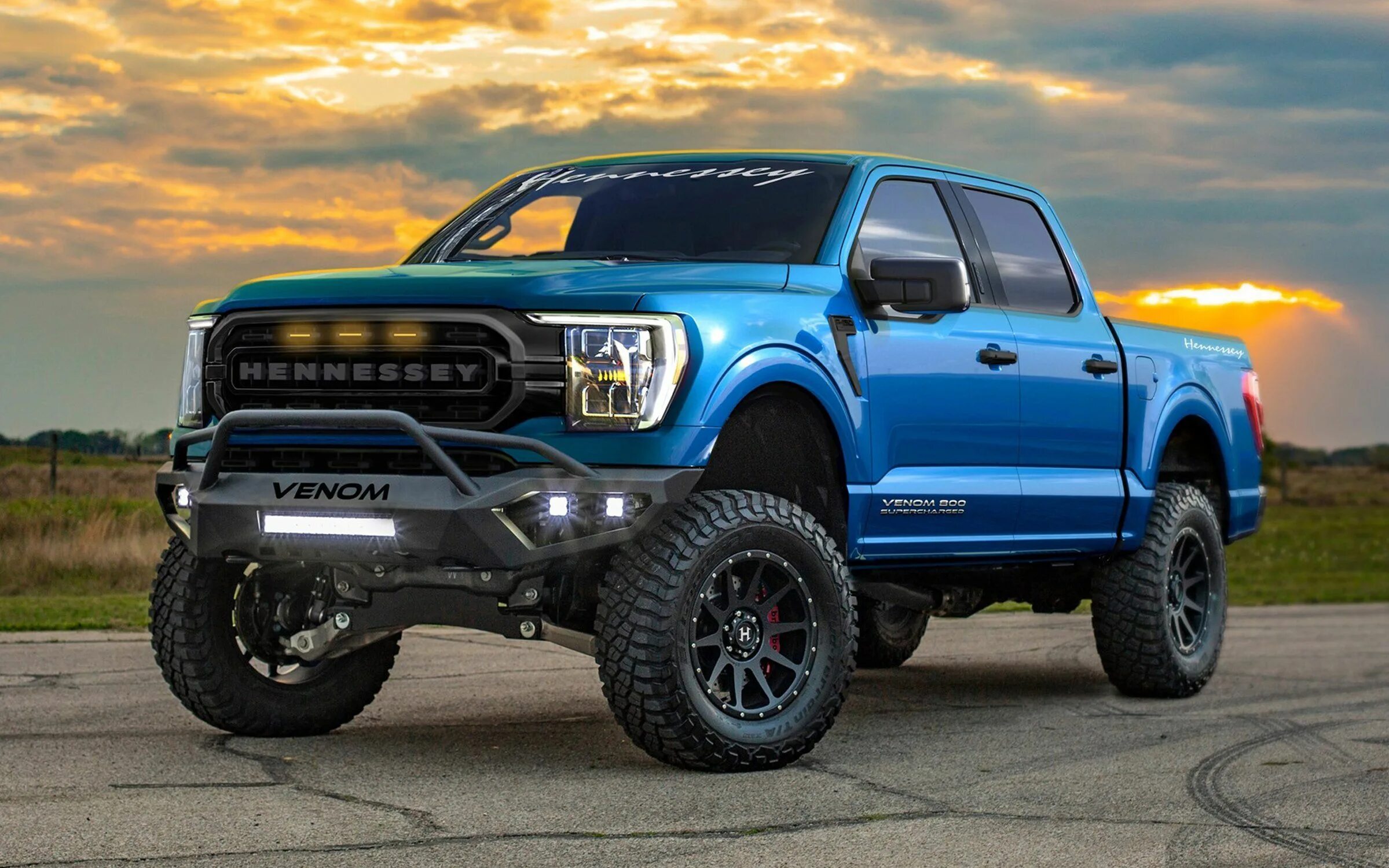 Pick up over. Форд ф150 Раптор. Ford f150 Raptor 2021. Пикап Ford f-150 Raptor. Форд Раптор 2021.