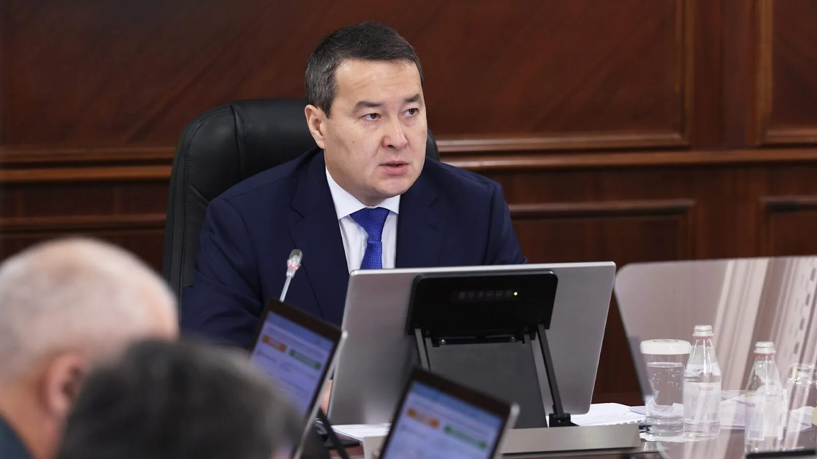 Правительство казахстана ушло в отставку. Министр Казахстана. Правительство Казахстана 2022. Отставка правительства.