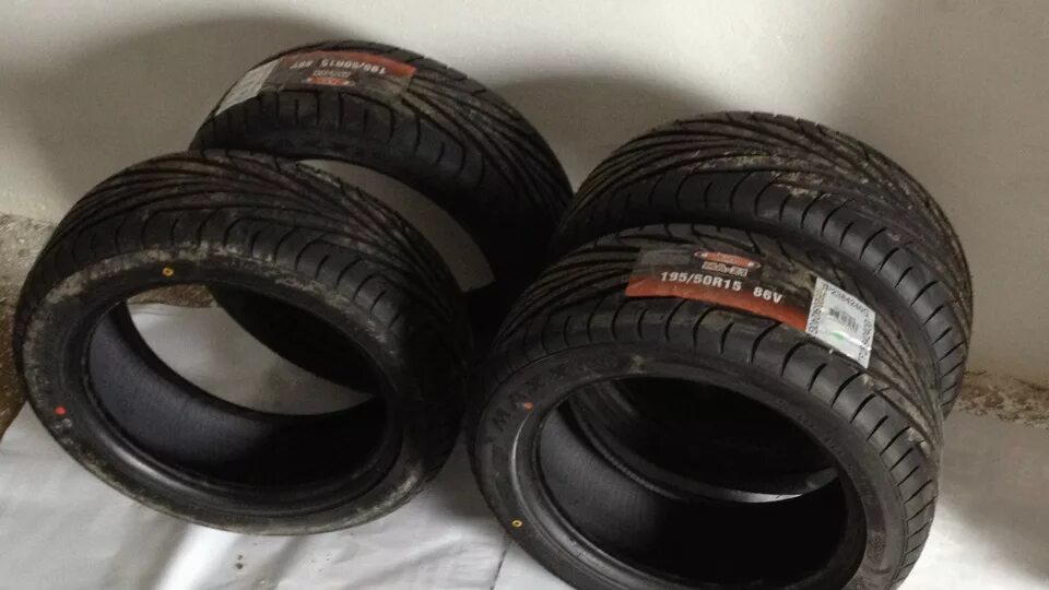 Максис z1 Victra 195/50 r15. Maxxis Victra z3. 195/50 R15 Максис. 215/50/17 Maxxis Victra ma-z4.