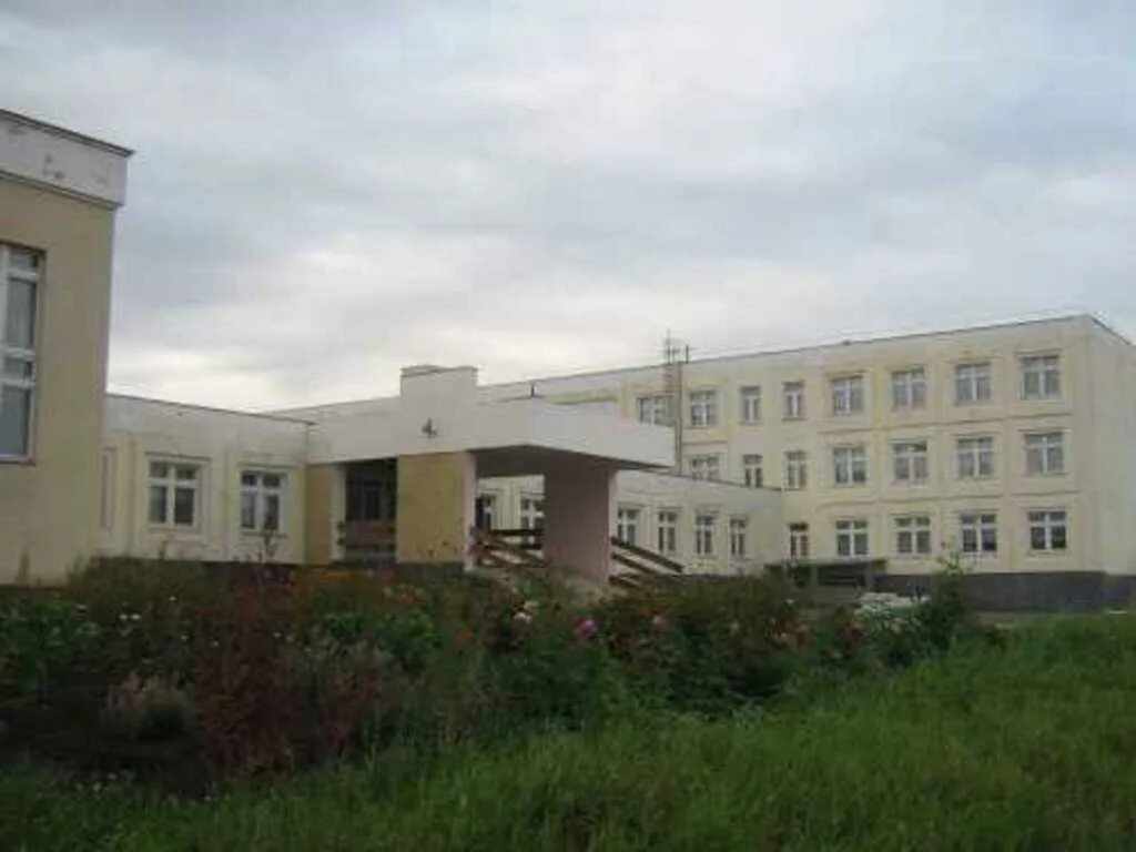 школа ;1 города щучье курганской области. поселок щучье озеро пермский край. щучье школы. щучье курганская область военный городок школа 4. школа 3 город щучье.