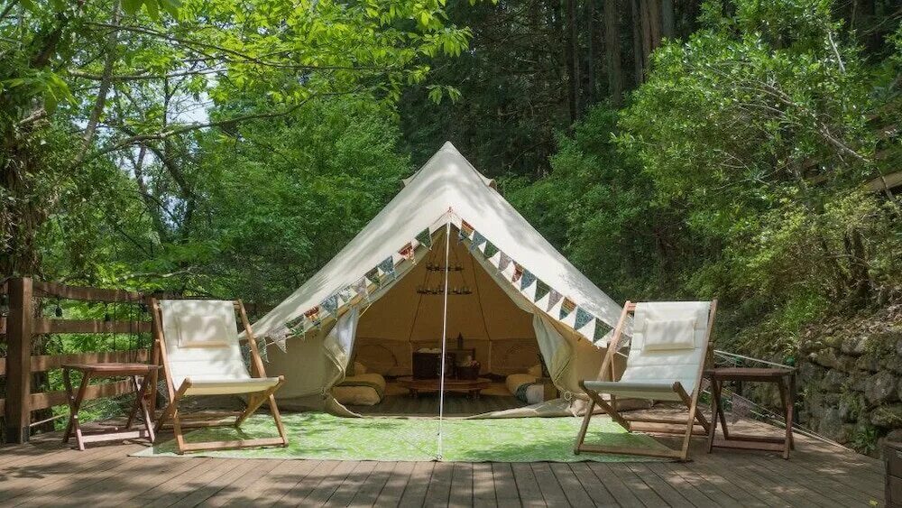 Japan camping. Japan camping. By the lake camping grass. Japan camping. Japan camping.