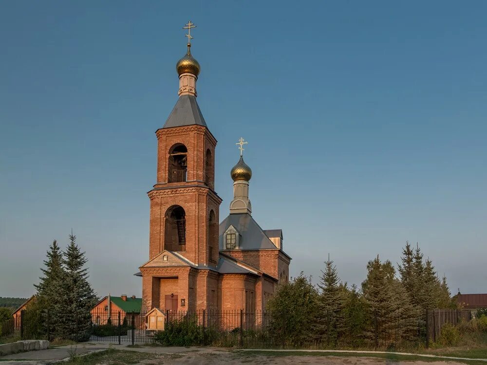 Кладбище новый буян самарская область. Новый буян. Подземная церковь новый буян самарская область. Церковь казанской божьей матери новый буян. Новый буян самарская область.